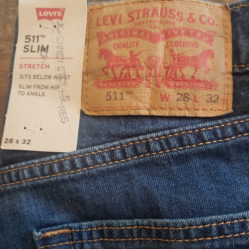 NWT Levi's 511 Slim Stretch 28 x 32 Jeans